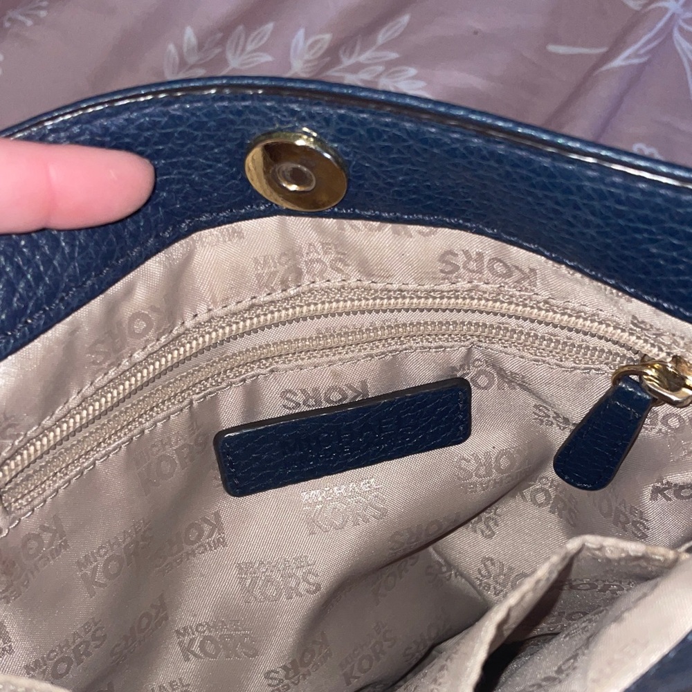 Michael Kors Dark Blue Hamilton Crossbody Bag with Gold Accents - Picture 10 of 15